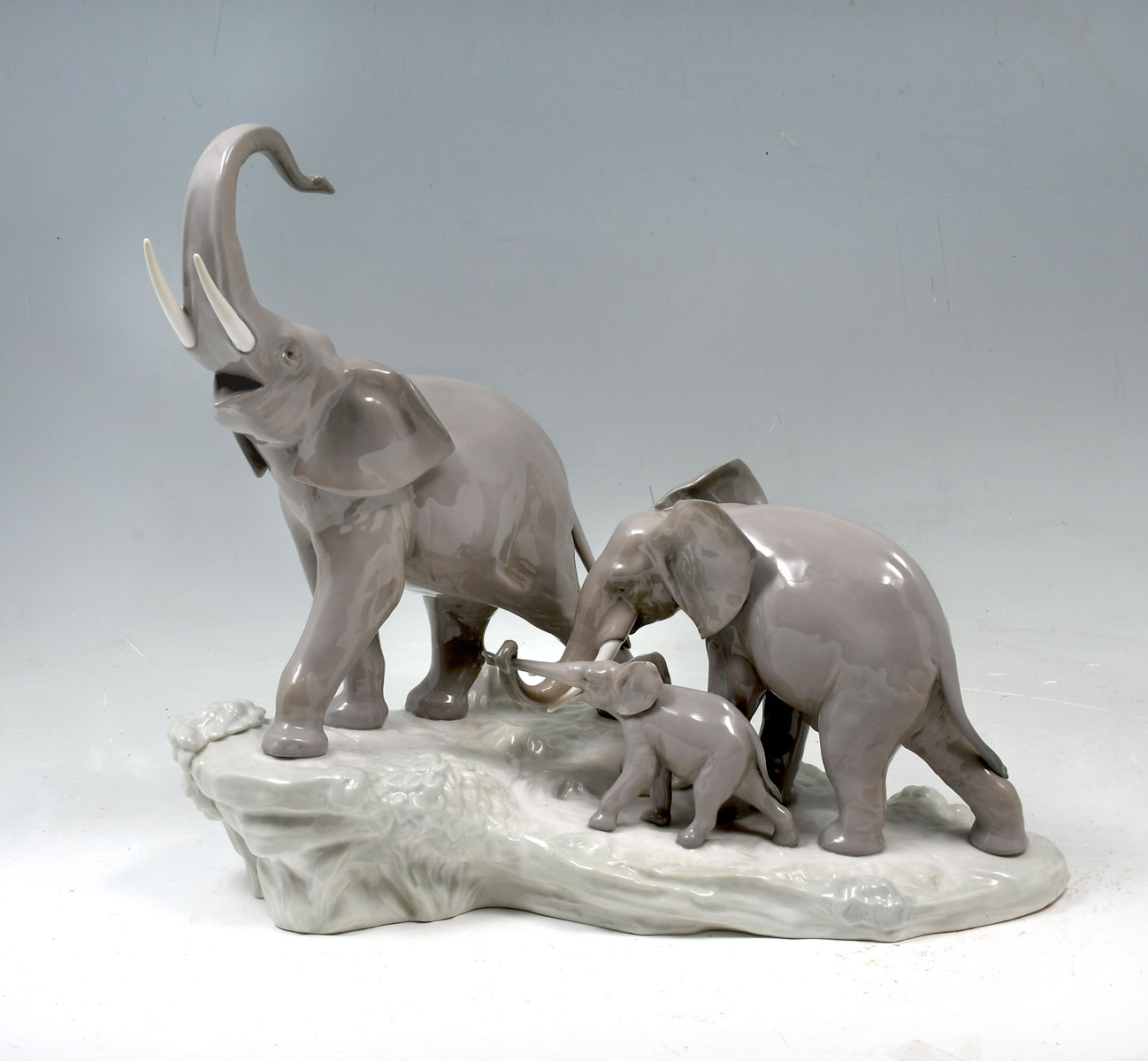 Appraisal: LLADRO ''ELEPHANT FAMILY'' PORCELAIN Blue Lladro stamp impressed ''E- ''