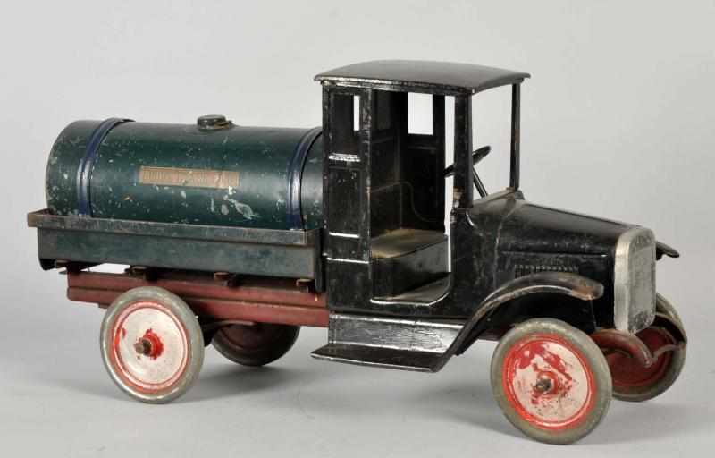 Appraisal: Pressed Steel Buddy L Tank Truck Toy American Some scratching