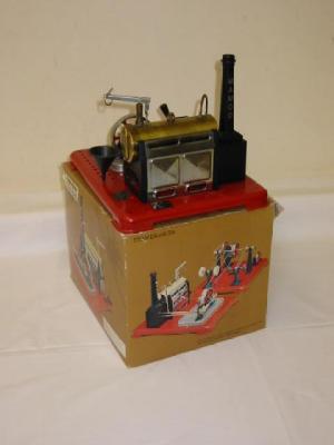 Appraisal: A Mamod stationary steam engine SP boxed G-E