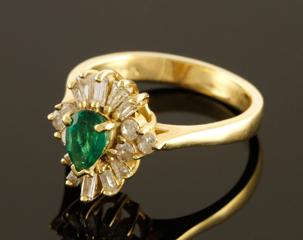 Appraisal: - K Gold Diamond and Emerald Ring K yellow gold