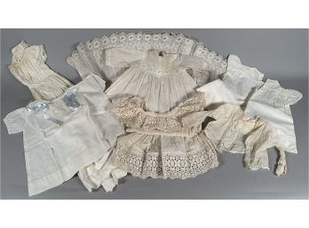 Appraisal: The featured item is a child's dress with an CDV