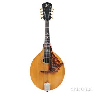 Appraisal: Gibson Style A- Mandolin c serial no with case Estimate