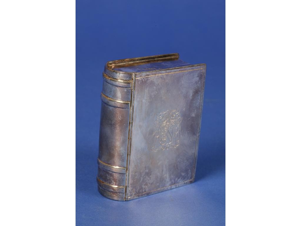 Appraisal: A LATE VICTORIAN SILVER NOVELTY BOX modelled in the form