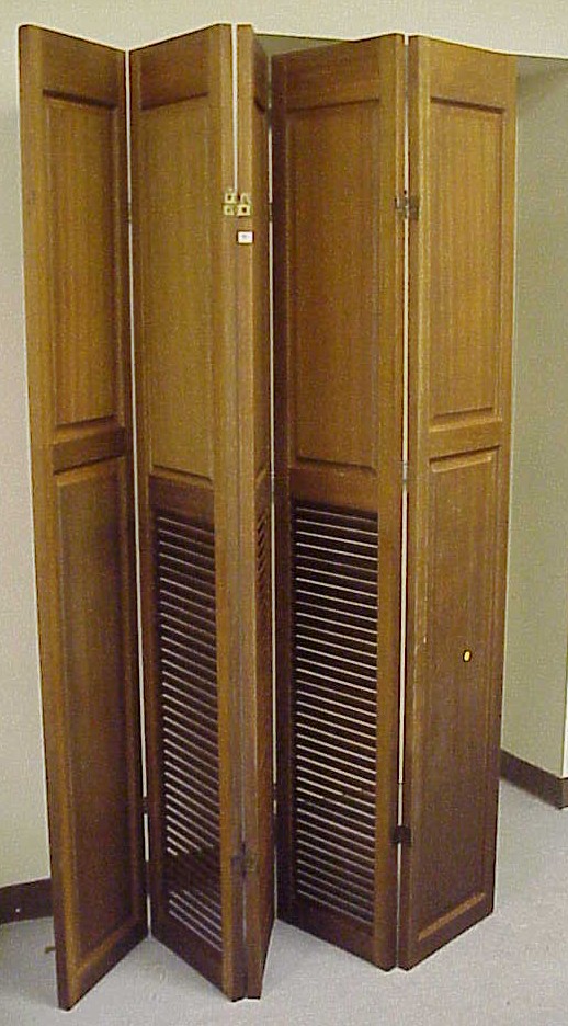 Appraisal: Folding mahogany floor screen composed of five sections hinged together