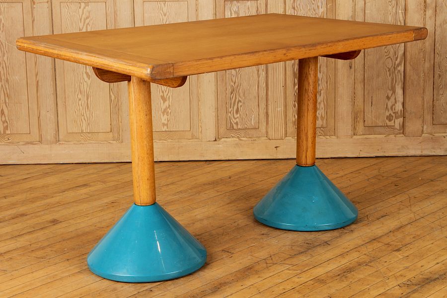 Appraisal: ITALIAN MID CENTURY MODERN OAK TABLE C An Italian mid