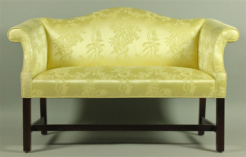 Appraisal: CHIPPENDALE STYLE SETTEE OF SMALL PROPORTIONS IN SCALAMANDRE PALE YELLOW