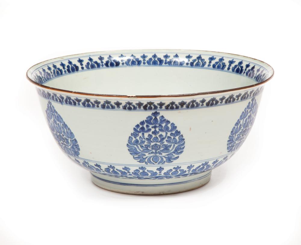 Appraisal: Large Chinese Export Blue and White Porcelain Bowl Qing Dynasty