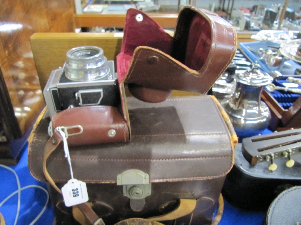 Appraisal: Agiflex camera with case of accessories