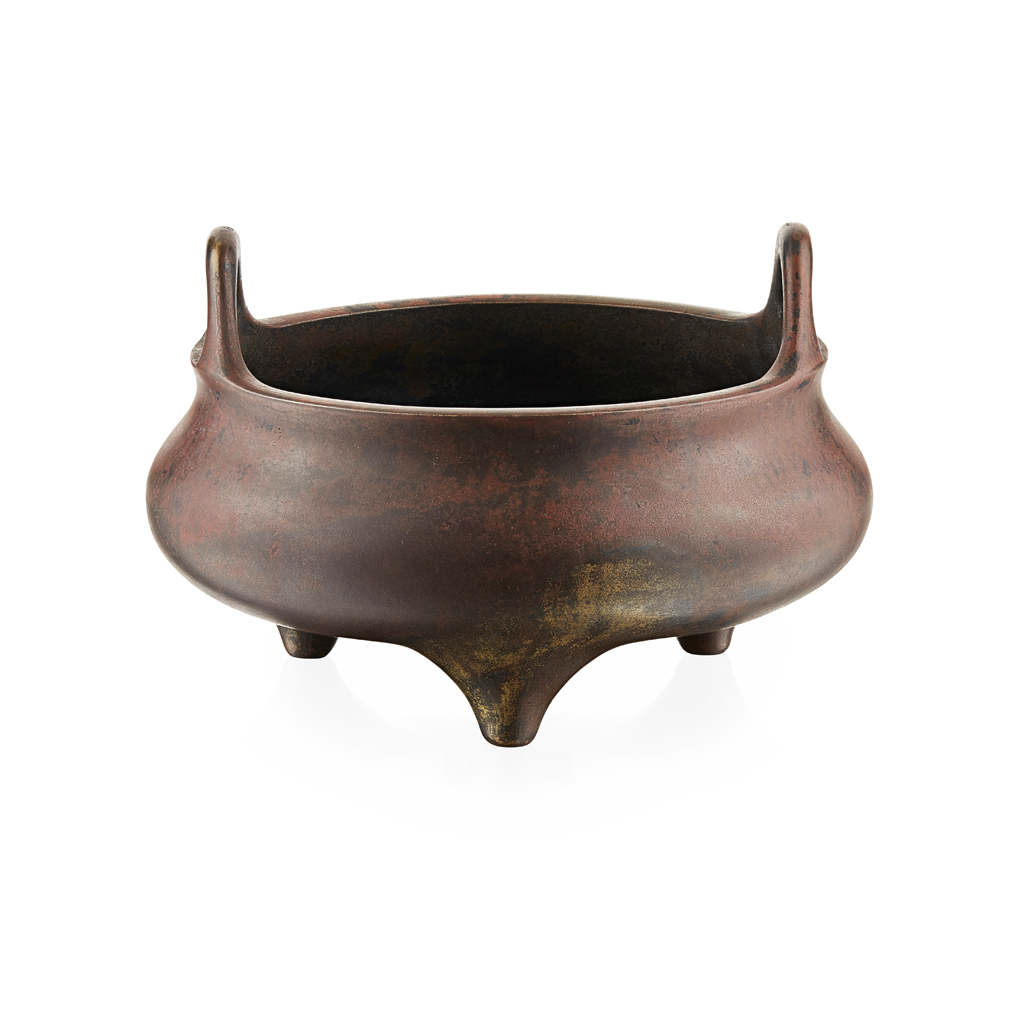 Appraisal: BRONZE TRIPOD CENSER YA TANG QING WAN MARK raised on