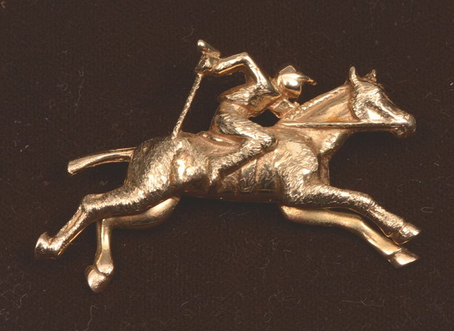 Appraisal: A CT GOLD BAR BROOCH in the form of horse