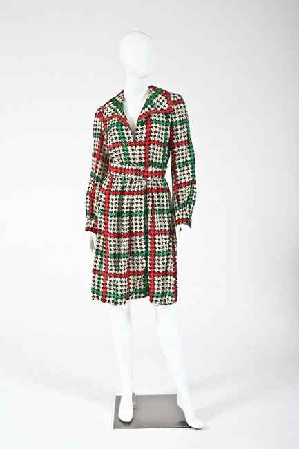 Appraisal: VINTAGE DONALD BROOKS HOUNDSTOOTH DRESS s Belted shirtdress buttons up