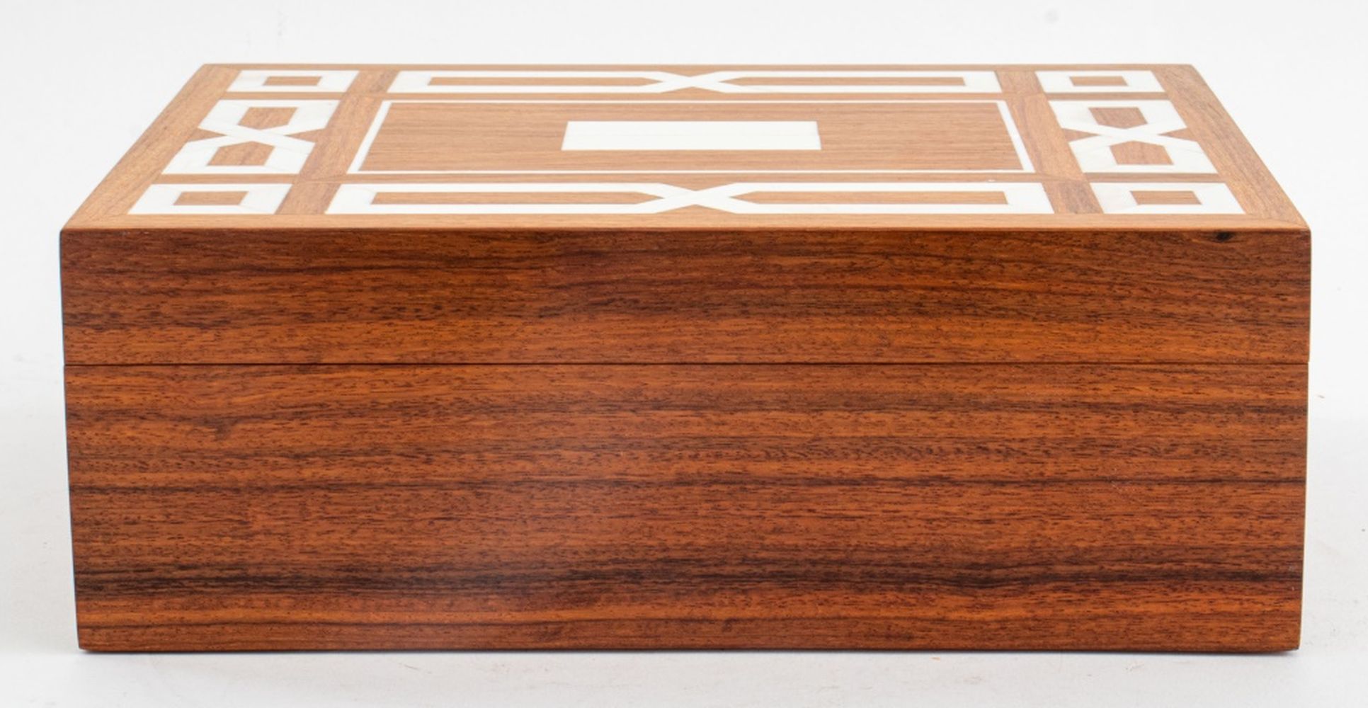 Appraisal: INLAID MAHOGANY HUMIDOR Inlaid mahogany humidor rectangular the lid with