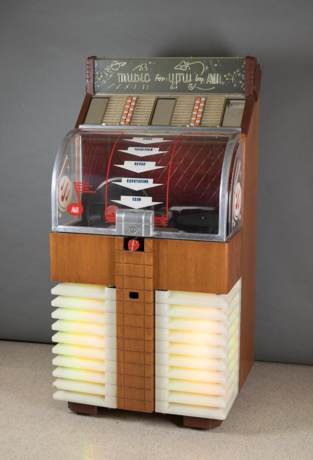 Appraisal: VINTAGE JUKEBOX AMI Inc Grand Rapids Michigan model D- s