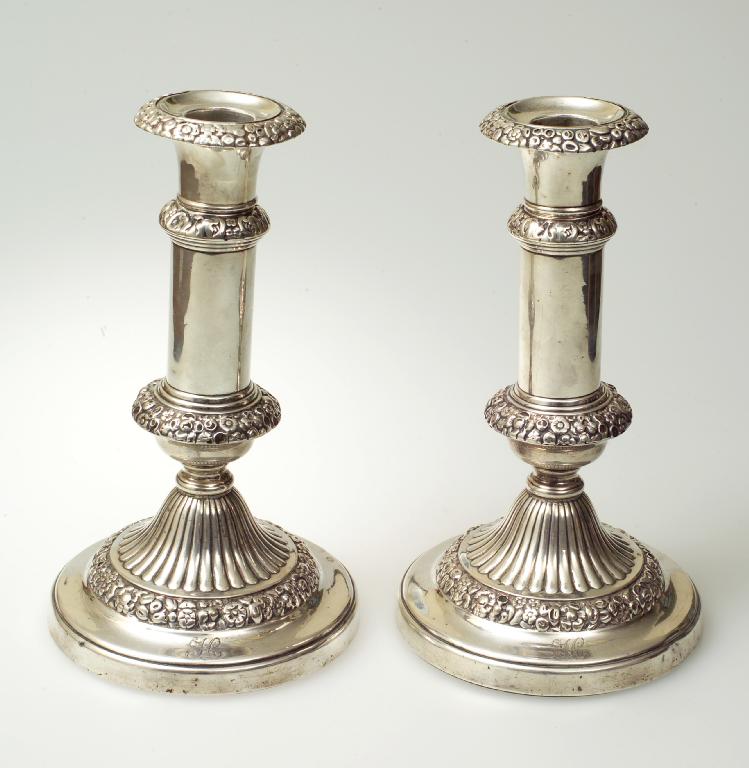 Appraisal: PAIR OF GEORGE IV EXTENDING SILVER CANDLESTICKS JOHN AND THOMAS