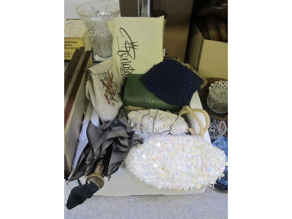 Appraisal: Various beaded evening bags etc