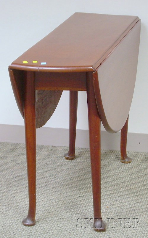 Appraisal: Queen Anne Style Mahogany Drop-leaf Table ht lg wd leaf