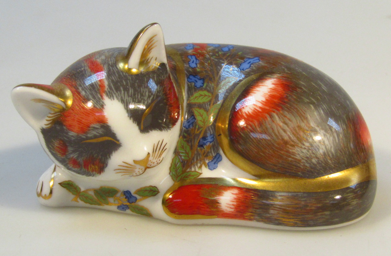 Appraisal: A Royal Crown Derby Collectors Guild Exclusive paperweight Catnip Kitten