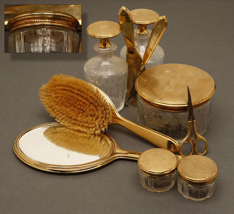 Appraisal: A William B Kerr K gold etched glass vanity set