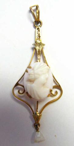 Appraisal: K Coral Cameo Lavalier