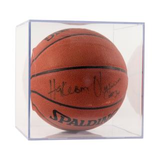 Appraisal: A HAKEEM OLAJUWON SIGNED SPALDING BASKETBALL A HAKEEM OLAJUWON SIGNED