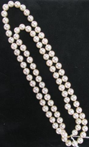 Appraisal: One strand of ladies cultured pearls approximately long strung with