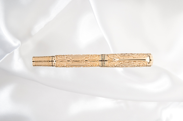 Appraisal: Aurora Cellini Hong Kong Commemorative Limited Edition fountain pen The