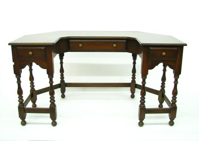 Appraisal: Harden Furniture Tudor-style horseshoe writing desk -drawers on legs inches