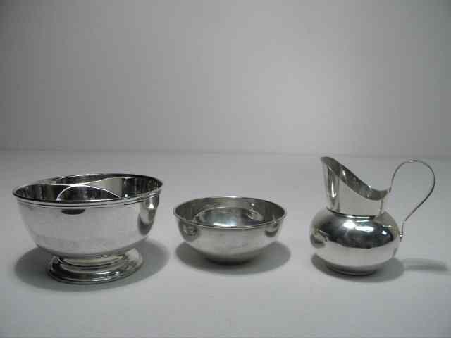 Appraisal: Lot of three pieces of American sterling silver tea service