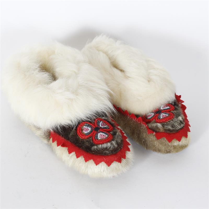 Appraisal: Pair Alaskan Native American beaded floral leather and fur moccasins