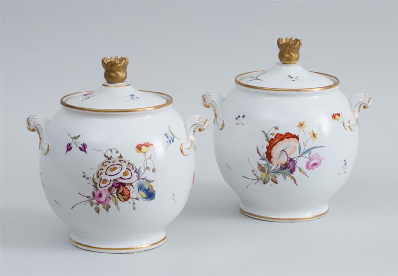 Appraisal: PAIR OF CHAMBERLAIN WORCESTER PORCELAIN OVOID TWO-HANDLED JARS AND COVERS