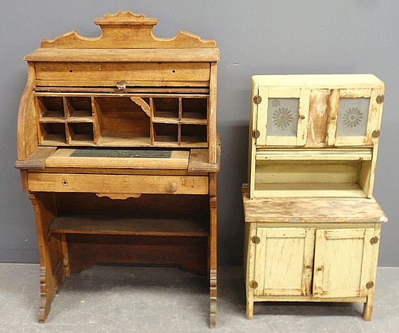 Appraisal: - Child s oak roll-top desk h x w x