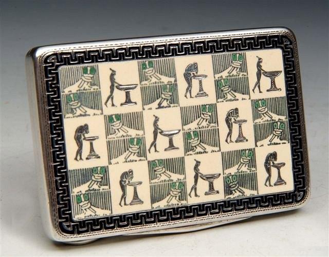 Appraisal: A SILVER CASHEW SNUFF BOX Continental stamped enamelled with a