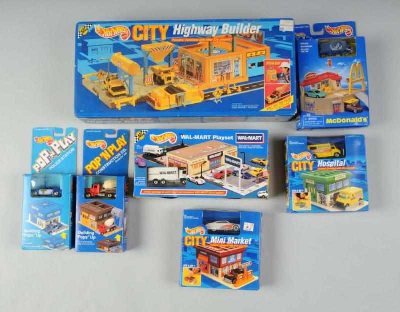 Appraisal: Lot of Mattel Hot Wheels Vehicle Sets Description Includes City