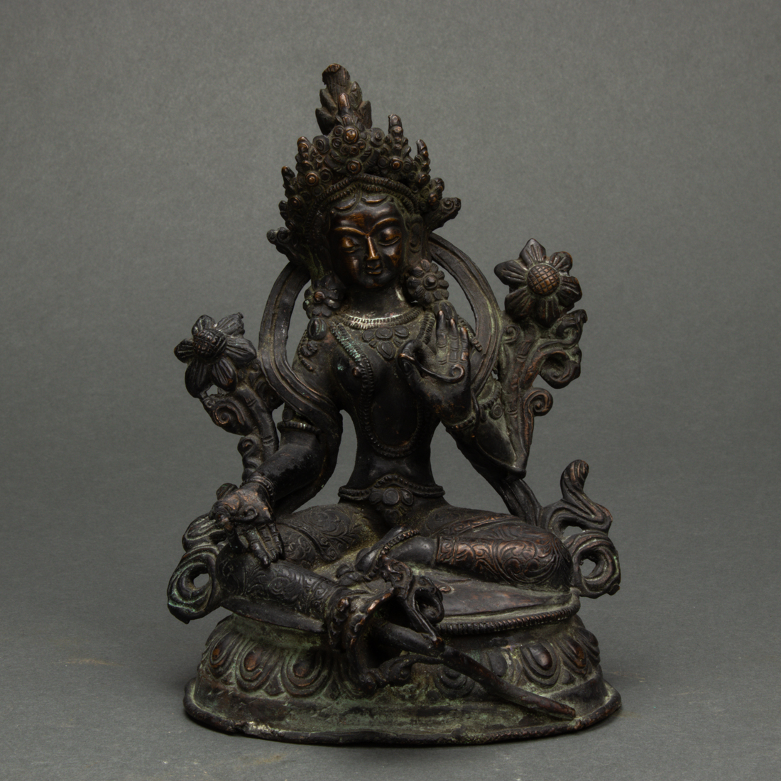 Appraisal: TIBETAN BRONZE FIGURE OF TARA Tibetan bronze figure of Tara