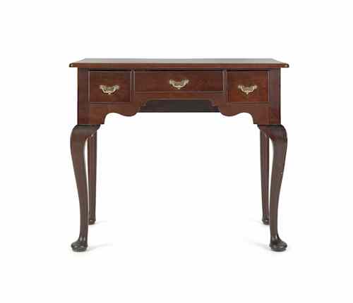 Appraisal: Virginia Craftsman Queen Anne style mahogany dressing table h w