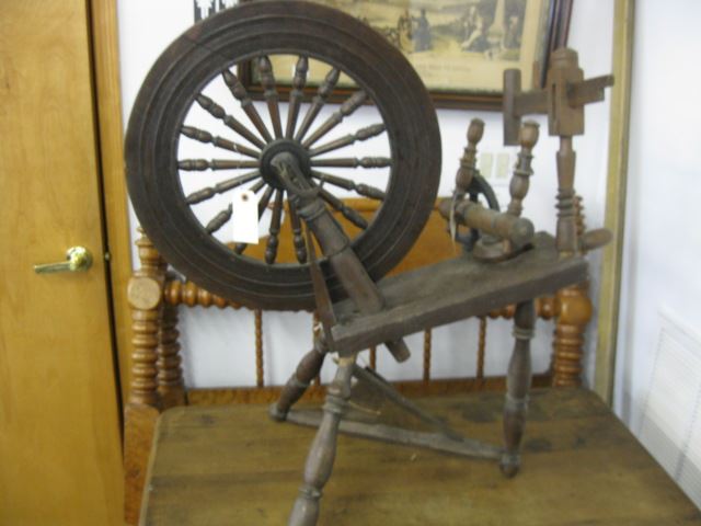 Appraisal: Spinning Wheel th century