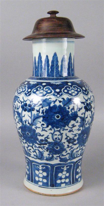 Appraisal: Chinese blue and white vase kangxi style early th century