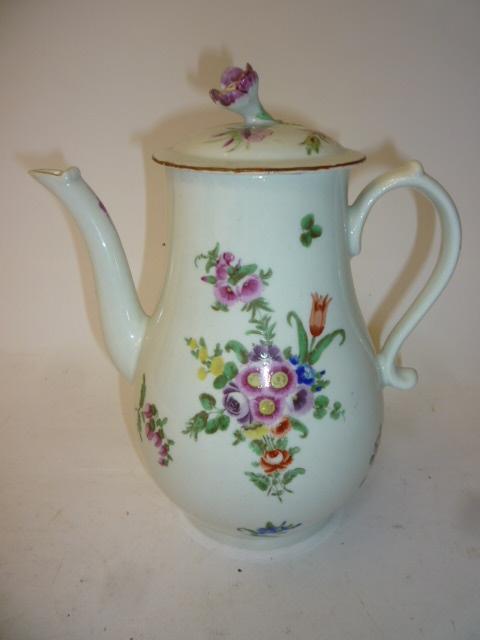 Appraisal: A FIRST PERIOD WORCESTER PORCELAIN COFFEE POT of baluster form