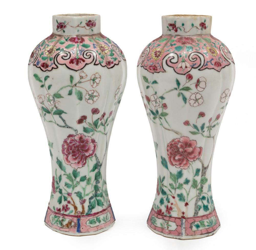 Appraisal: Pair of Chinese Export Famille Rose Porcelain Garniture Vases th