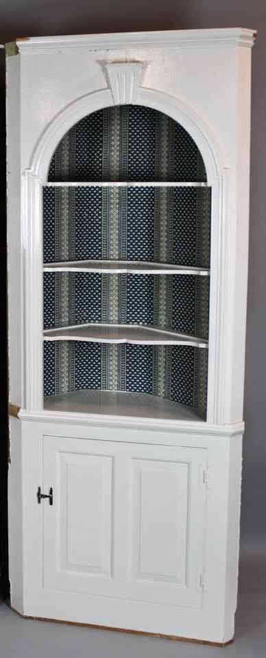 Appraisal: FEDERAL STYLE WHITE PAINTED BUILT-IN CORNER CABINET ensuite with previous