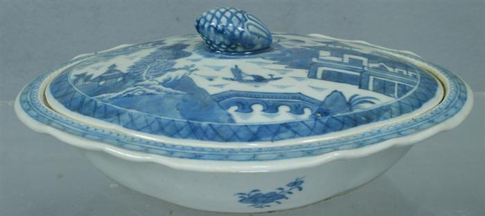 Appraisal: Canton oval vegetable dish approximately l x w c Estimate