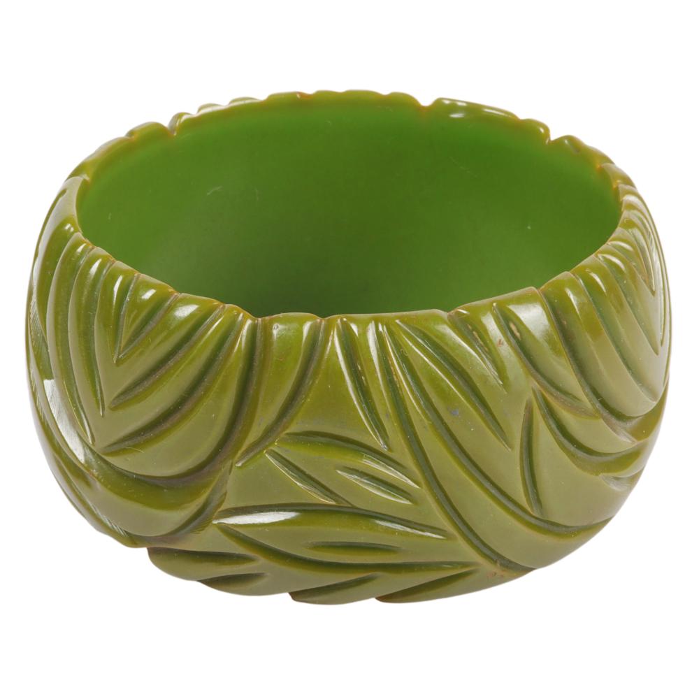 Appraisal: APPLE GREEN BAKELITE CARVED BANGLE BRACELET GEOMETRIC DESIGN X WApple