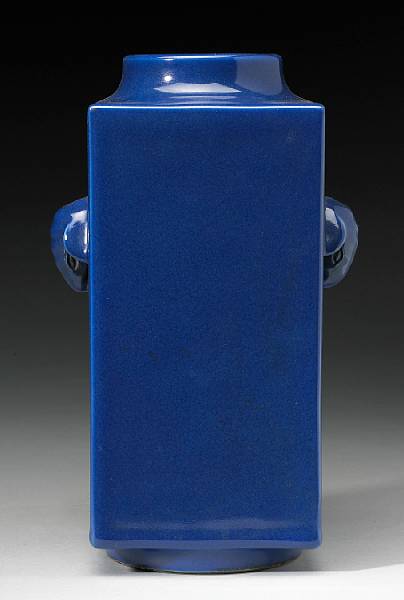 Appraisal: A cobalt glazed porcelain vase with elephant head handles Guangxu