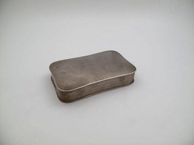 Appraisal: A modern Italian silver cigarette box shaped rectangular form with