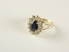 Appraisal: LADY'S RING - K yellow gold and sapphire ring classic