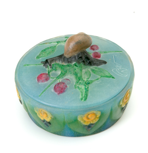 Appraisal: ALMERIC WALTER HENRI BERGE Pate-de-verre box and cover with snail