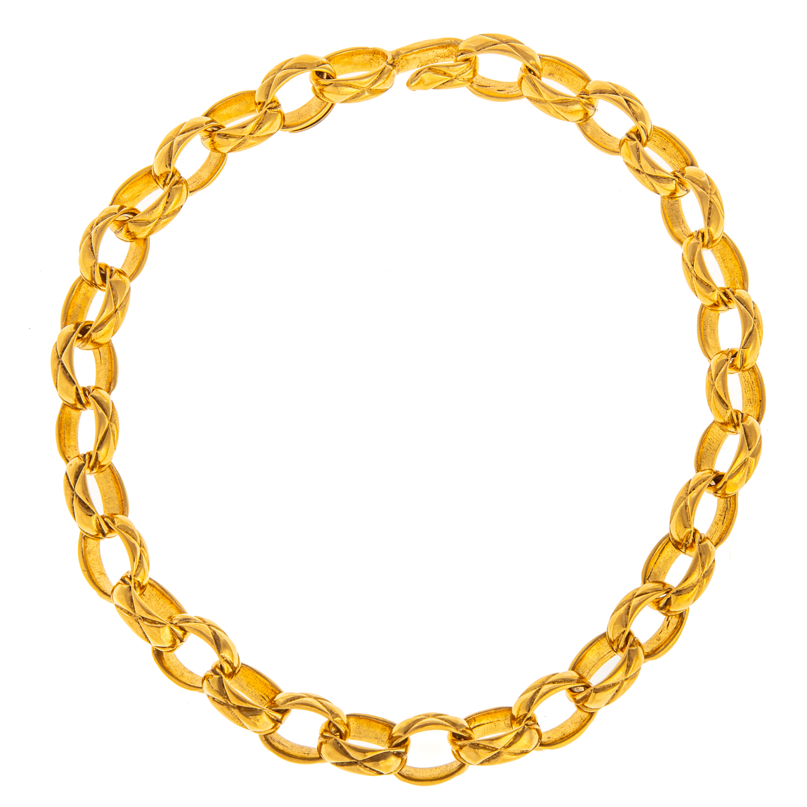 Appraisal: A CHANEL QUILTED OVAL LINK CHAIN NECKLACE A gold plated