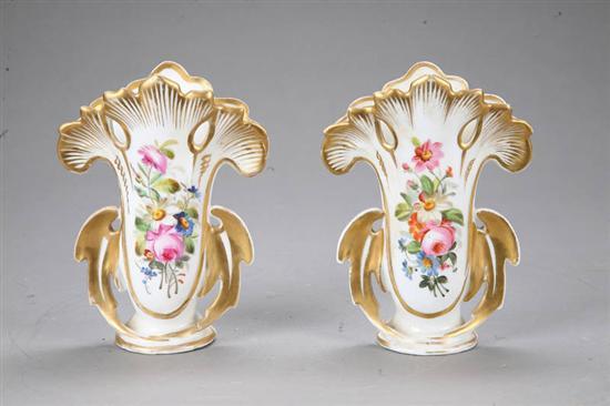 Appraisal: PAIR OF PORCELAIN VASES Old Paris with hand painted floral