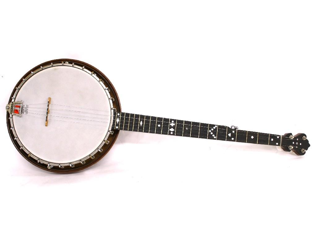 Appraisal: The Windsor Premiere model five string banjo the shaped closed