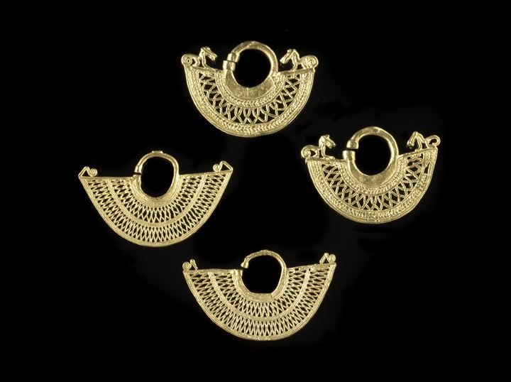 Appraisal: Two Pairs of Sinu Region Culture Gold Filigree Earrings -